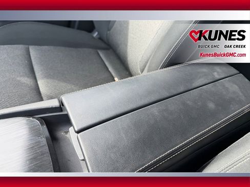 Used 2025 Nissan Rogue SV image 20