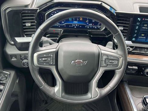 Used 2023 Chevrolet Silverado 1500 RST image 13