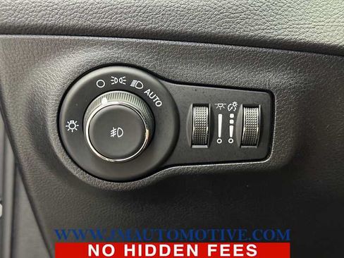 Used 2021 Jeep Compass Limited w/ Sun and Sound Group AWD/4WD image 37
