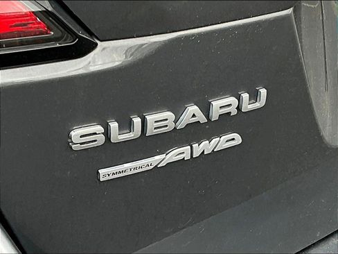 Used 2024 Subaru Outback Premium AWD/4WD image 23