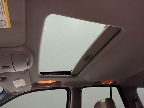 Used 2002 Chevrolet TrailBlazer LTZ image 24