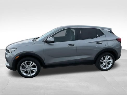 Used 2023 Buick Encore GX Preferred w/ Cold Weather Comfort Package AWD/4WD image 5