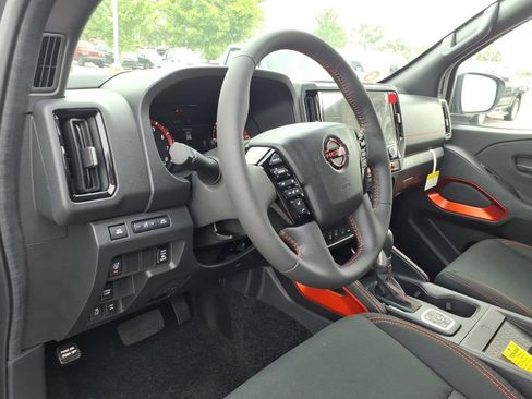 New 2026 Nissan Frontier PRO-4X w/ Pro-4x Convenience Package AWD/4WD image 14