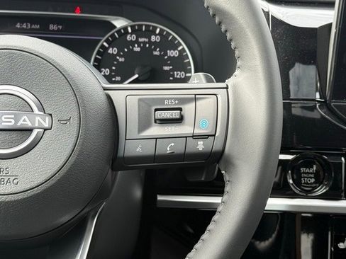 New 2025 Nissan Pathfinder SV image 25