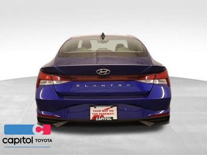 Used 2023 Hyundai Elantra SE