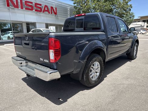 Used 2017 Nissan Frontier SV AWD/4WD image 7