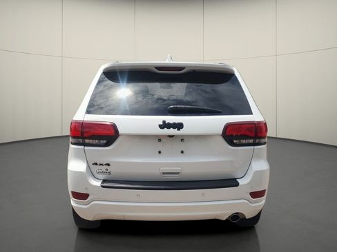 Used 2021 Jeep Grand Cherokee Laredo X AWD/4WD image 6