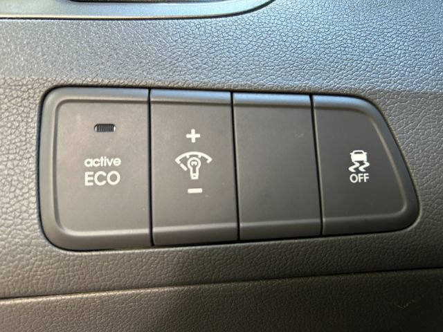 Used 2013 Hyundai Elantra GLS w/ Preferred Pkg FWD image 16