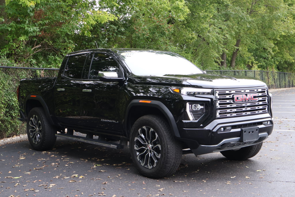 Certified 2025 GMC Canyon Denali AWD/4WD image 13