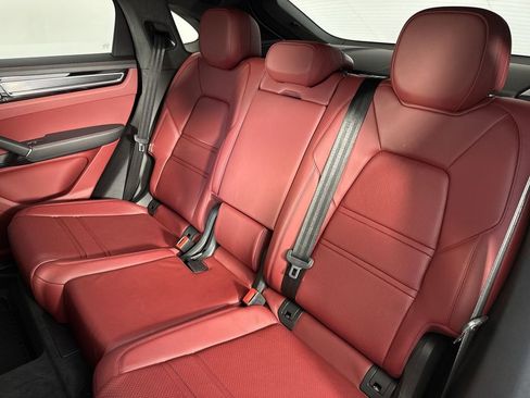 Certified 2023 Porsche Cayenne GTS AWD/4WD image 21