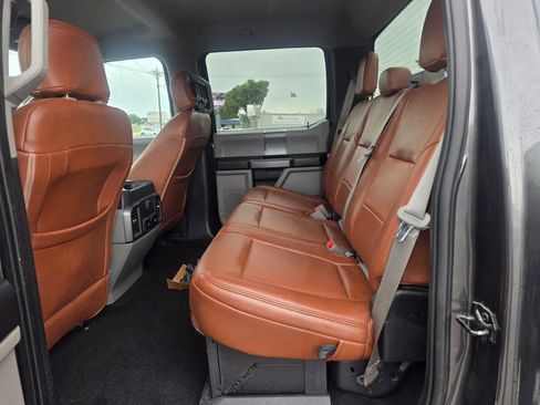 Used 2019 Ford F250 XLT w/ XLT Premium Package AWD/4WD image 13