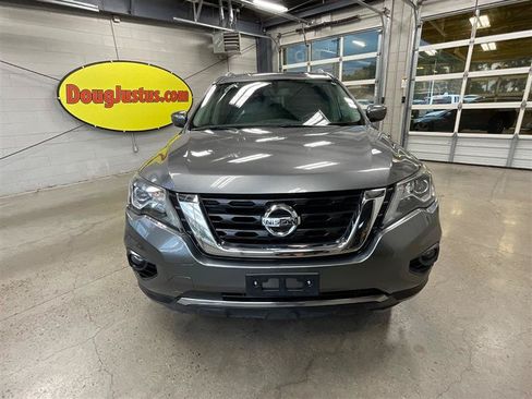Used 2020 Nissan Pathfinder SV FWD image 8