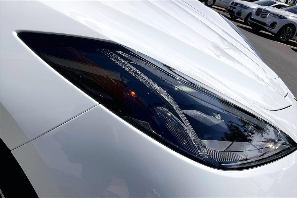 Used 2022 Chevrolet Corvette Stingray Premium Cpe w/ Z51 Performance Package RWD image 24