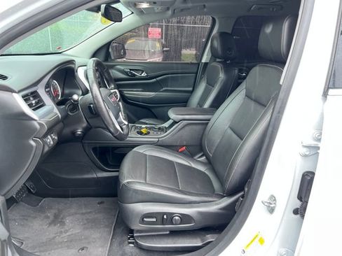 Used 2020 GMC Acadia SLT w/ Premium Package image 18