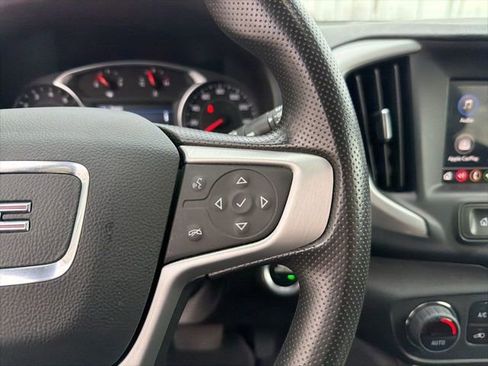 Used 2023 GMC Terrain SLE w/ Driver Convenience Package image 21