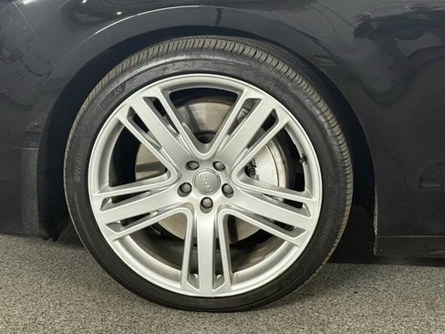 Used 2016 Audi A8 L 4.0T w/ Driver Assistance Package image 16