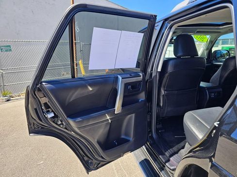 Used 2012 Toyota 4Runner Limited AWD/4WD image 15