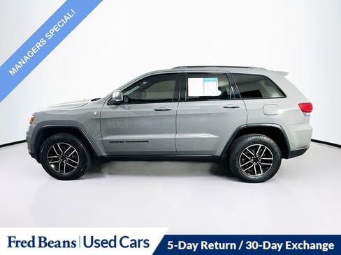 Used 2021 Jeep Grand Cherokee Trailhawk image 4