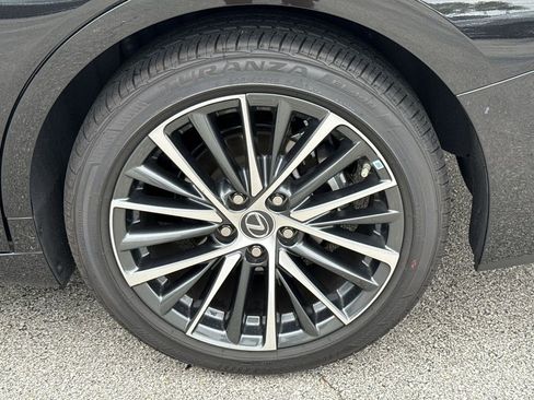 Used 2025 Lexus ES 350 w/ Premium Package image 31