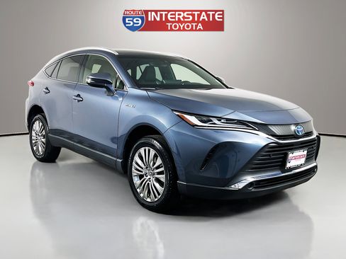 Certified 2021 Toyota Venza XLE w/ Softex Package AWD/4WD image 1