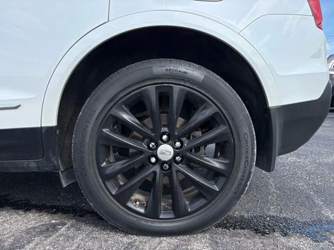 Used 2017 Cadillac XT5 Platinum image 26