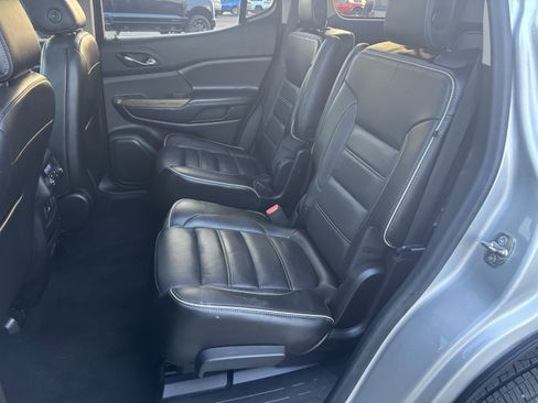 Used 2019 GMC Acadia Denali w/ Technology Package FWD image 22