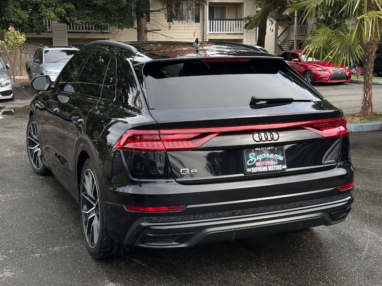 Used 2019 Audi Q8 Prestige w/ Luxury Package AWD/4WD image 9