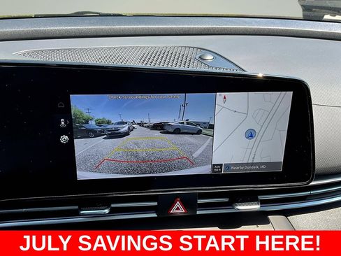 Used 2025 Hyundai Elantra Limited FWD image 15