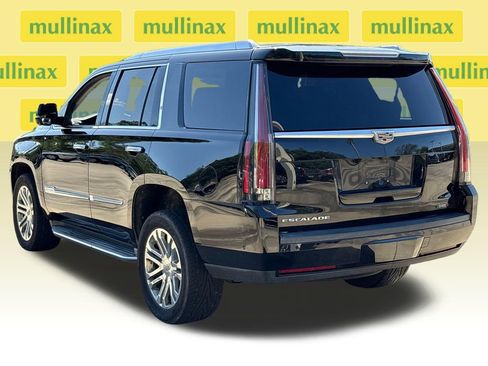 Used 2018 Cadillac Escalade 2WD image 9