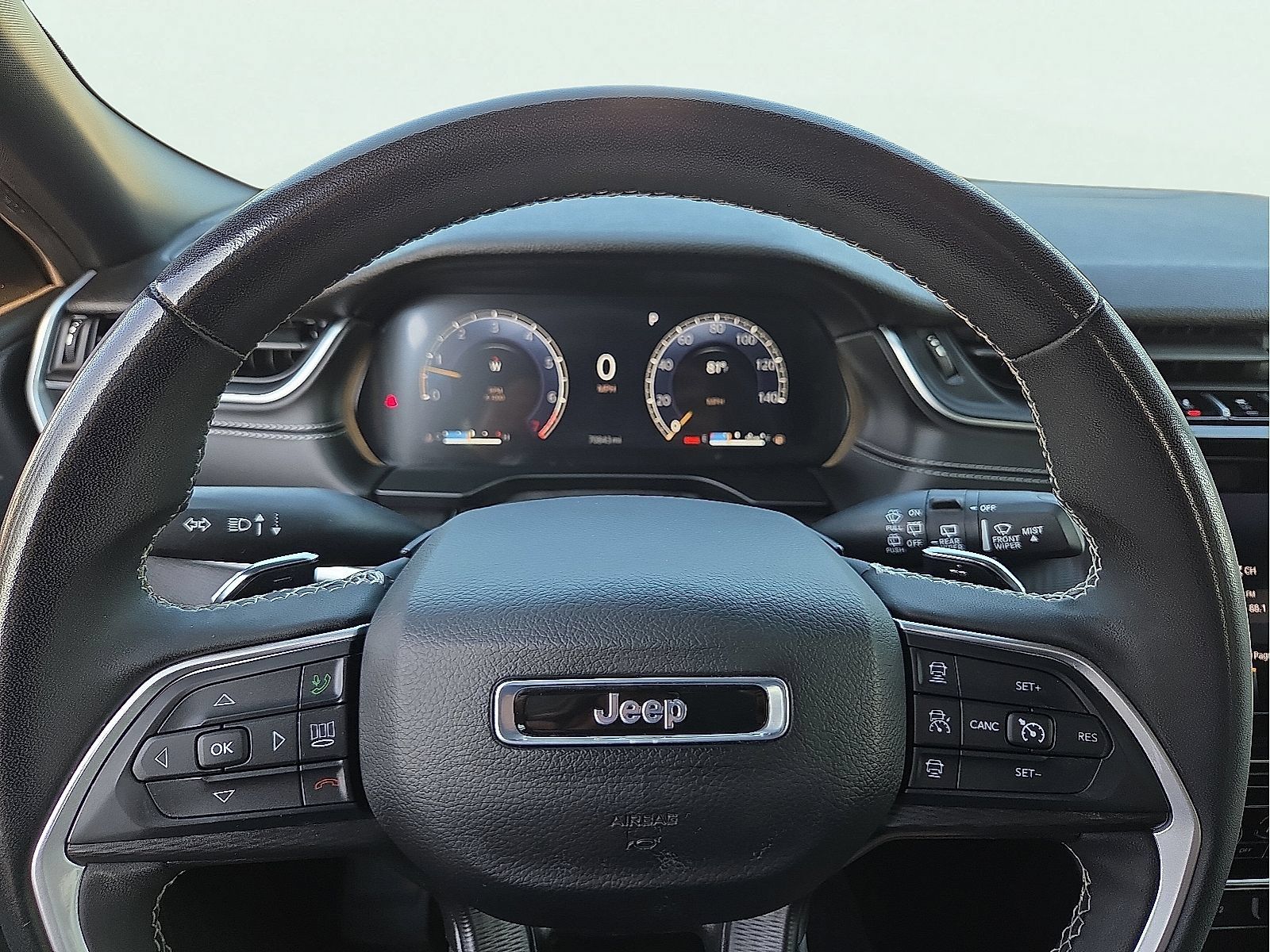 Used 2024 Jeep Grand Cherokee Laredo X RWD image 24