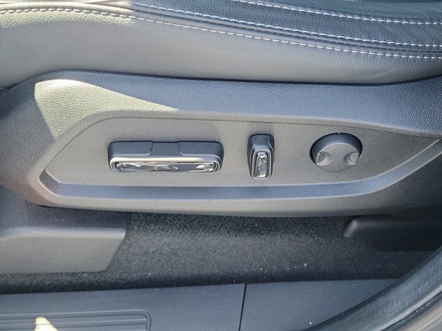 Used 2025 Honda Pilot EX-L image 19