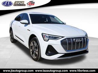 Used 2022 Audi e-tron Premium Plus w/ Premium Plus Package AWD/4WD 360° Tour