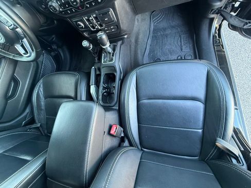 Used 2019 Jeep Wrangler Unlimited Sahara w/ Quick Order Package 24M Moab image 57