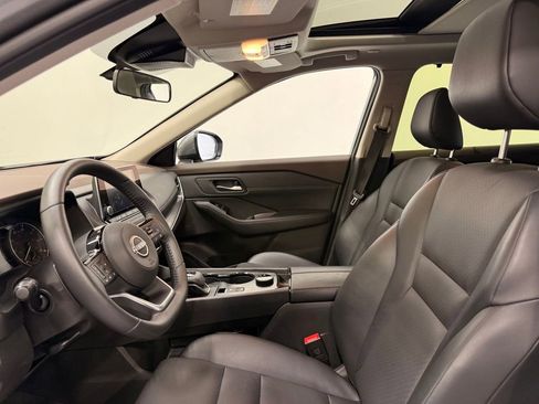 Used 2023 Nissan Rogue SV w/ SV Premium B Package AWD/4WD image 10