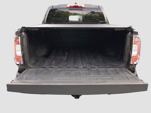 Used 2020 GMC Canyon SLT w/ Driver Alert Package AWD/4WD image 22