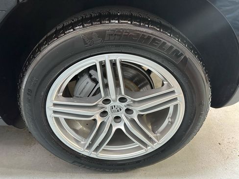 Used 2017 Porsche Macan S AWD/4WD image 25