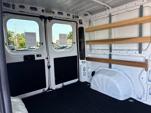 Used 2025 RAM ProMaster 2500 w/ U-Haul Equipment Group FWD image 25