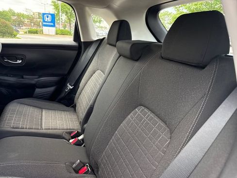 Certified 2025 Honda HR-V LX image 18