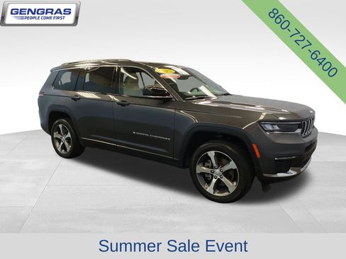 Certified 2025 Jeep Grand Cherokee L Limited w/ Luxury Tech Group II AWD/4WD image 8