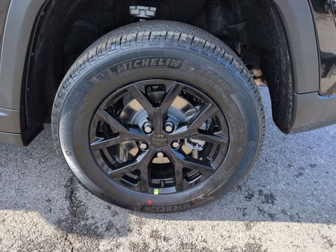 New 2026 Jeep Grand Cherokee Altitude AWD/4WD image 12