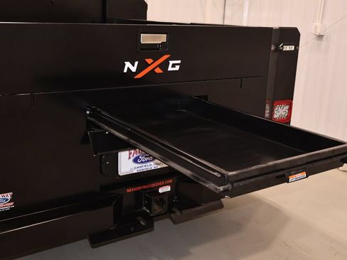 Certified 2025 Ford F550 4x4 Regular Cab Super Duty image 39