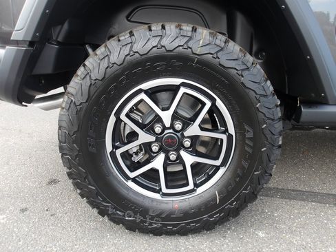 New 2025 Jeep Wrangler Rubicon image 10