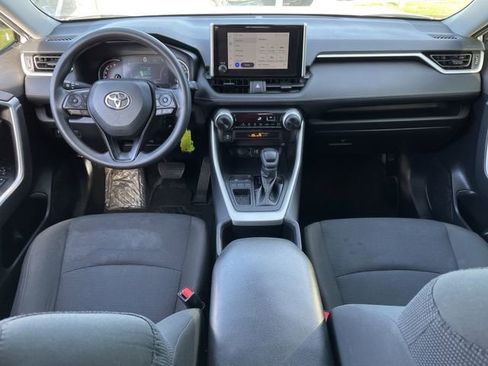 Used 2023 Toyota RAV4 LE image 10