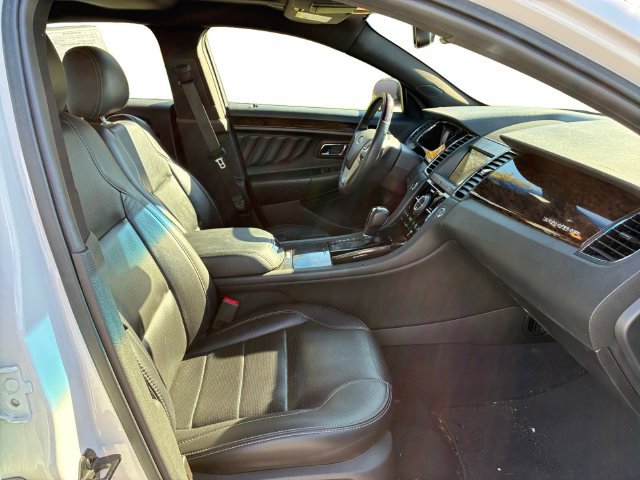 Used 2018 Ford Taurus Limited w/ Driver Assist Package FWD image 12