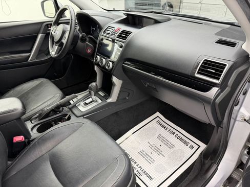 Used 2017 Subaru Forester 2.5i Limited image 11