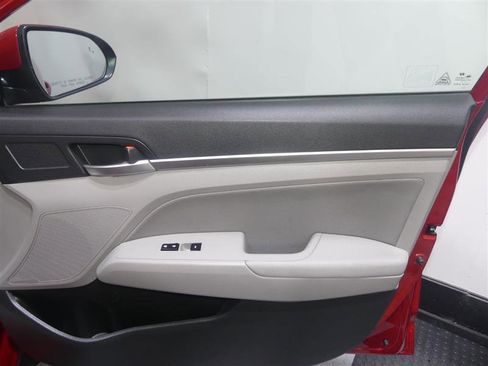 Used 2019 Hyundai Elantra SEL w/ Cargo Package image 19