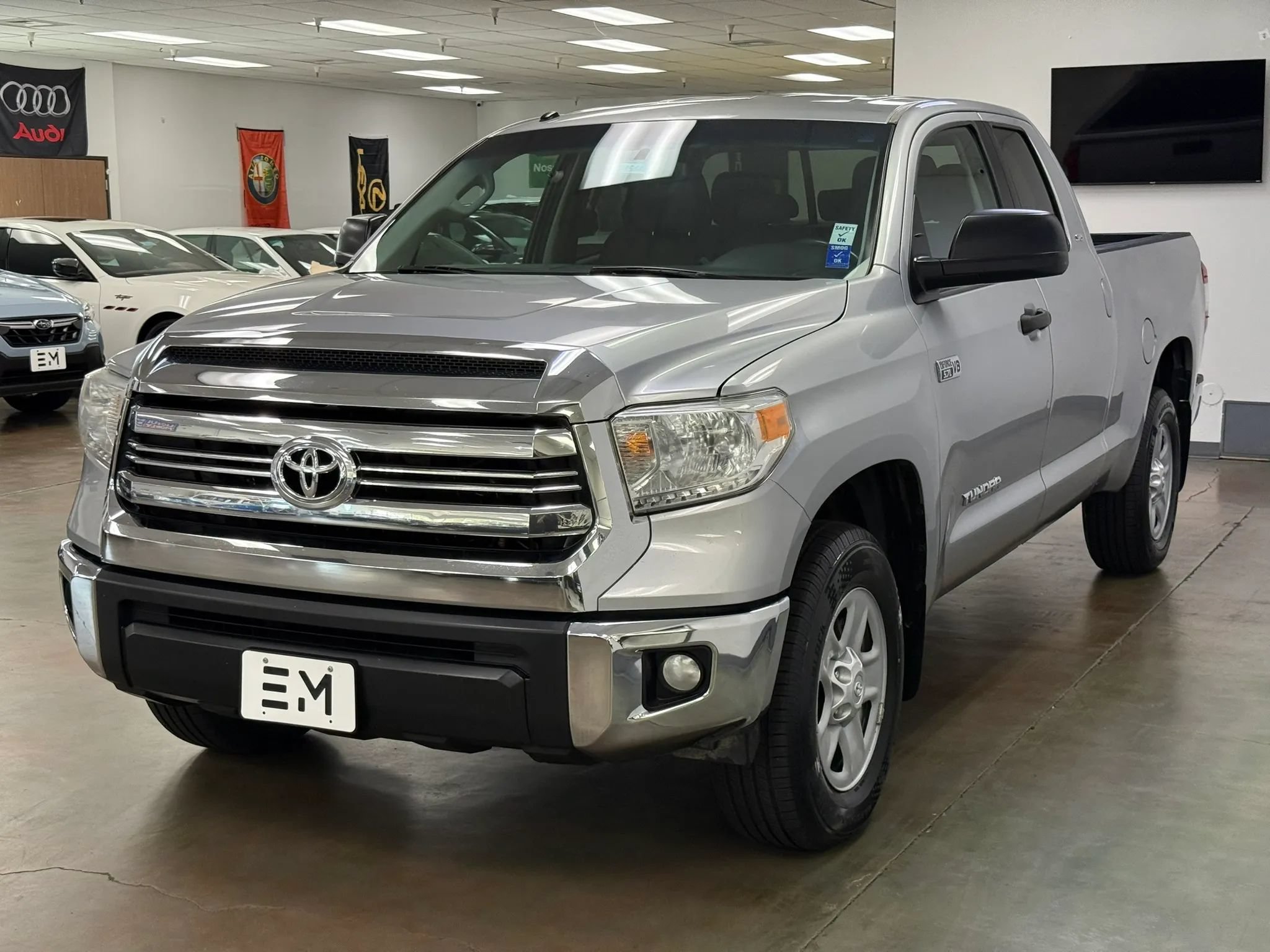 Used 2017 Toyota Tundra SR5 RWD image 4