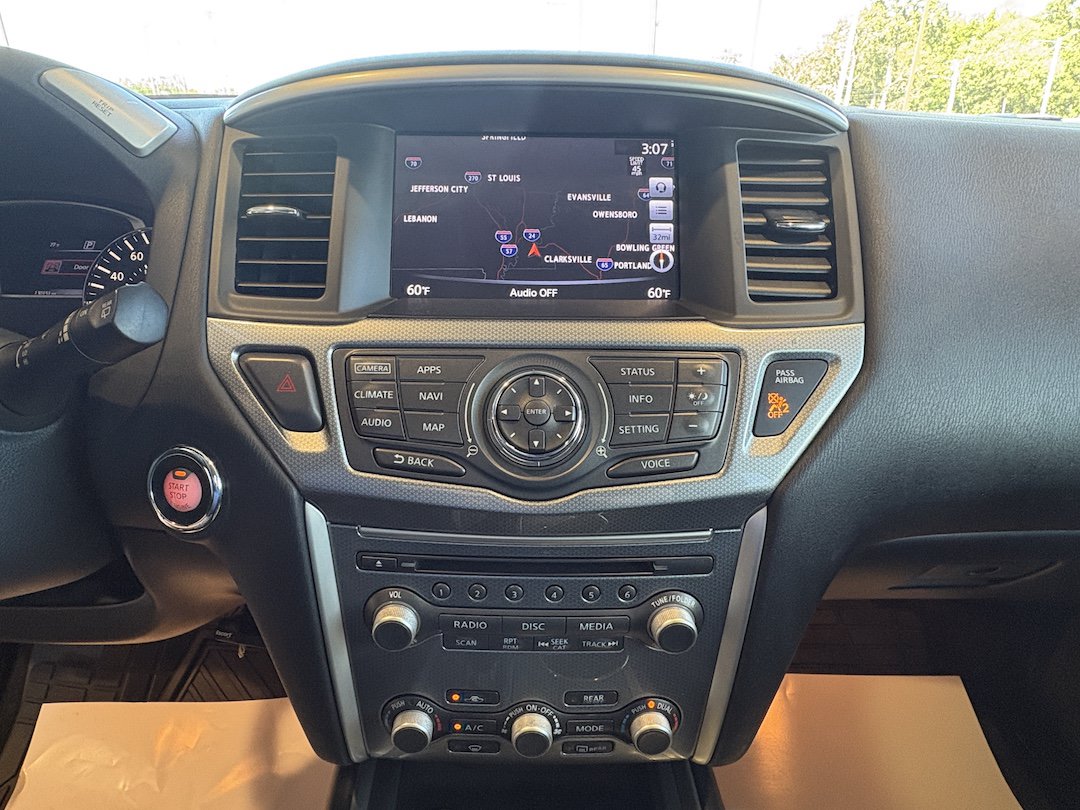 Used 2017 Nissan Pathfinder SL w/ SL Tech Package FWD image 16