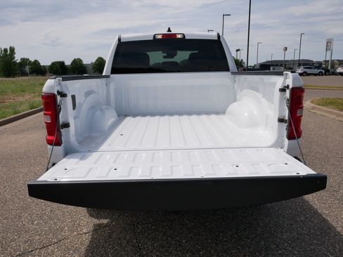 New 2026 RAM 1500 Big Horn AWD/4WD image 6