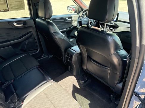 Used 2025 Ford Escape ST-Line FWD image 17